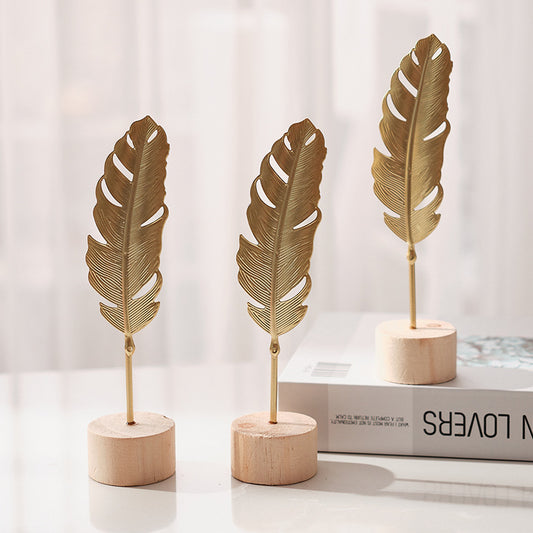 Elegant Nordic-Inspired Metal Ginkgo Leaf Decor