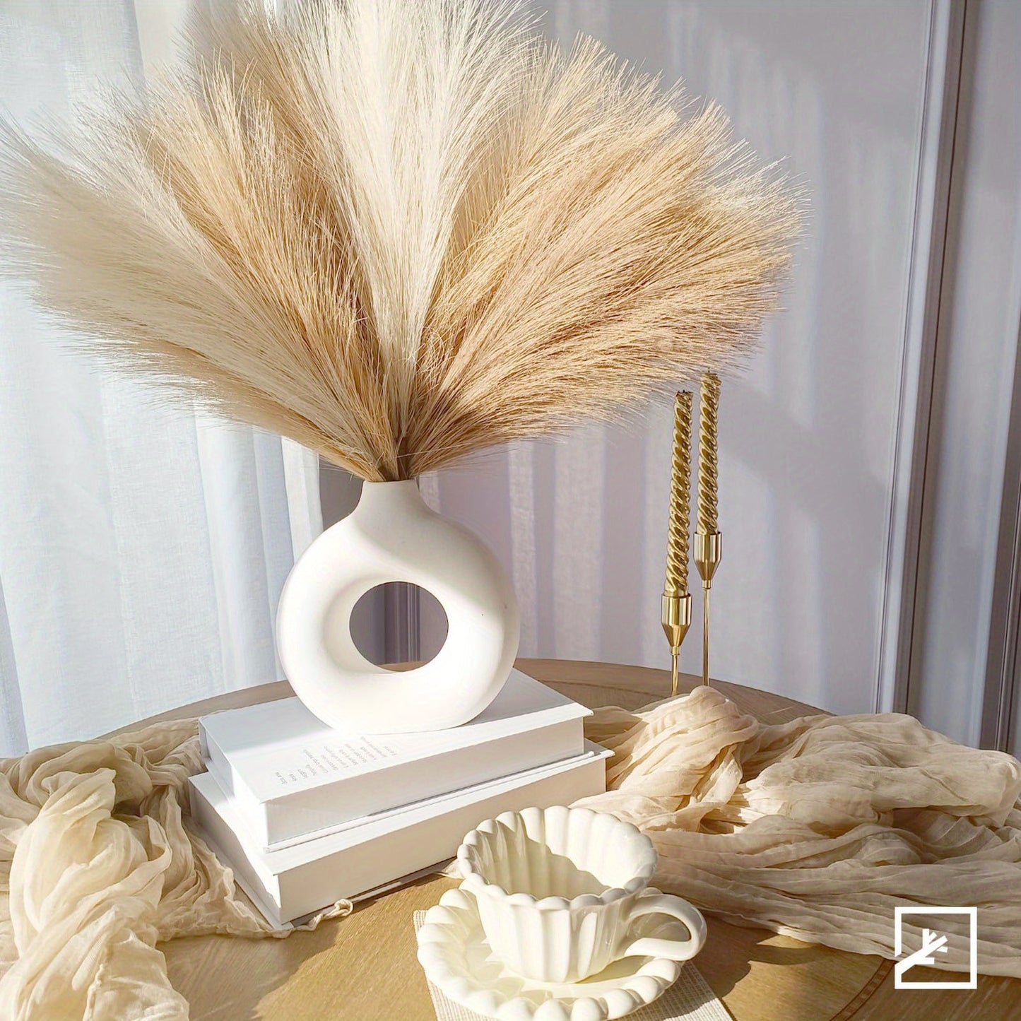 Luxurious Faux Feathers